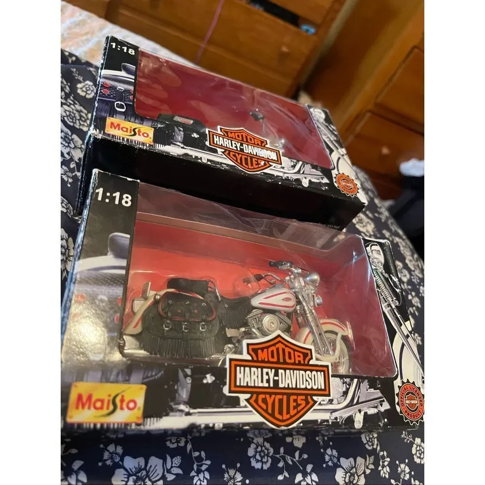 New Harley-Davidson Kids Die Cast Motorcycle Set 1:18 Set of 2